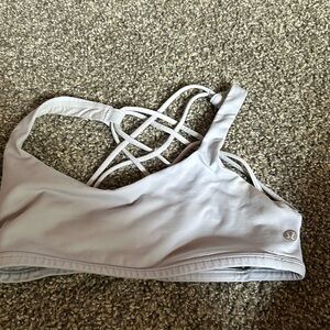 Lululemon Free to Be bra